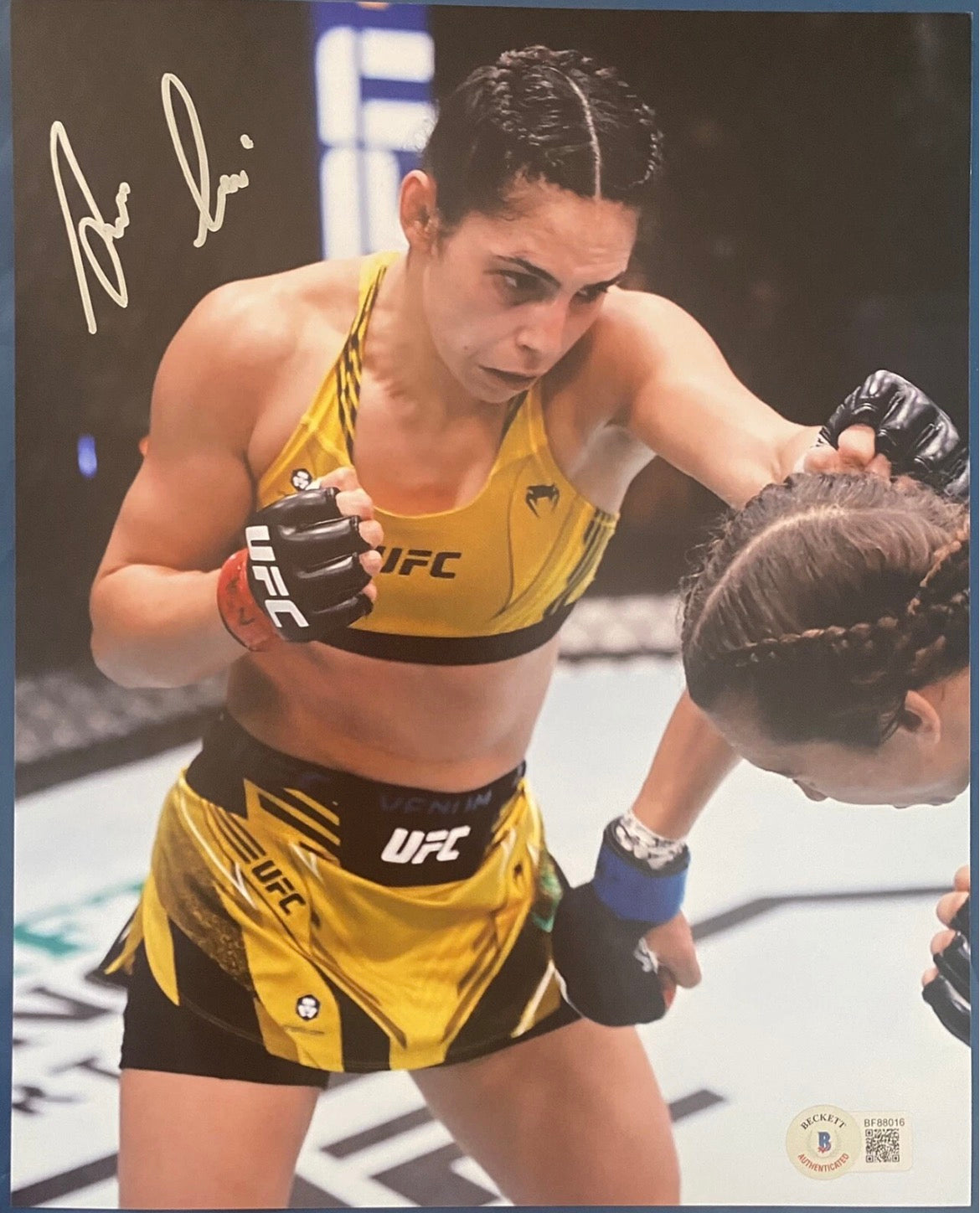 Ariane Lipski Da Silva Signed 8x10 Photo with Beckett COA & Free Shipping!
