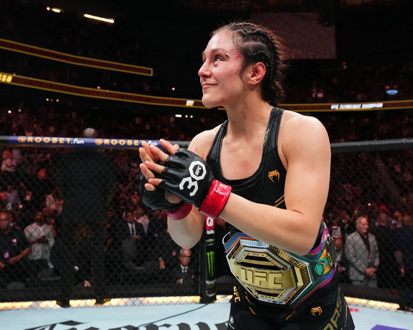 PRESALE: Alexa Grasso 8x10 Photo With Beckett COA & Free Shipping