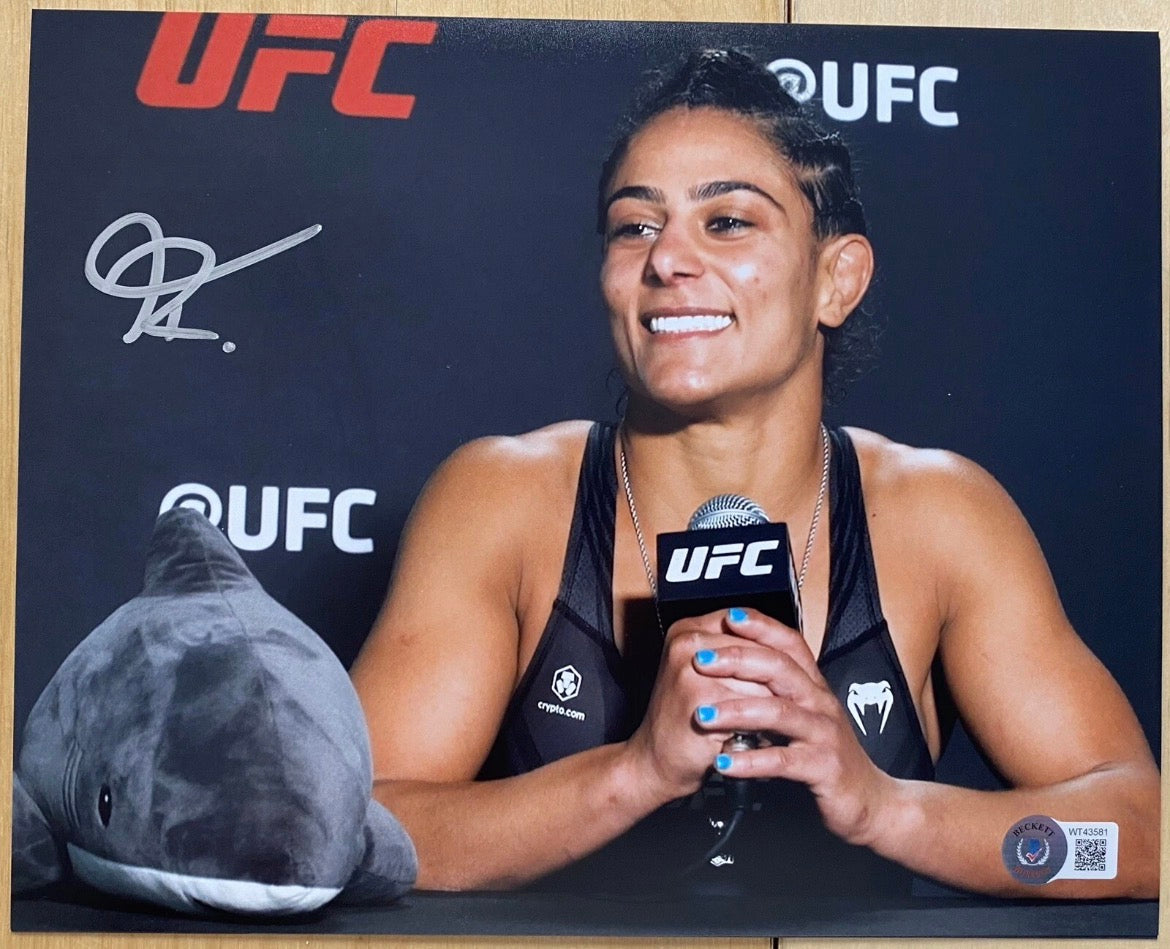 Tabatha Ricci Signed 8x10 Photo with Beckett COA & Free Shipping!