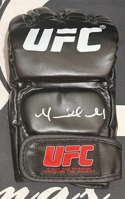 MarQuel Mederos Signed Glove with Beckett COA & Free Shipping!