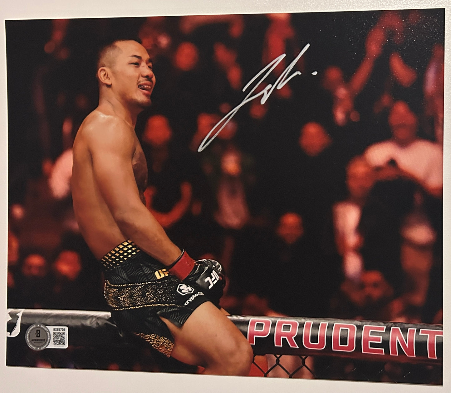 Joshua Van Signed 8x10 Photo with Beckett COA & Free Shipping!