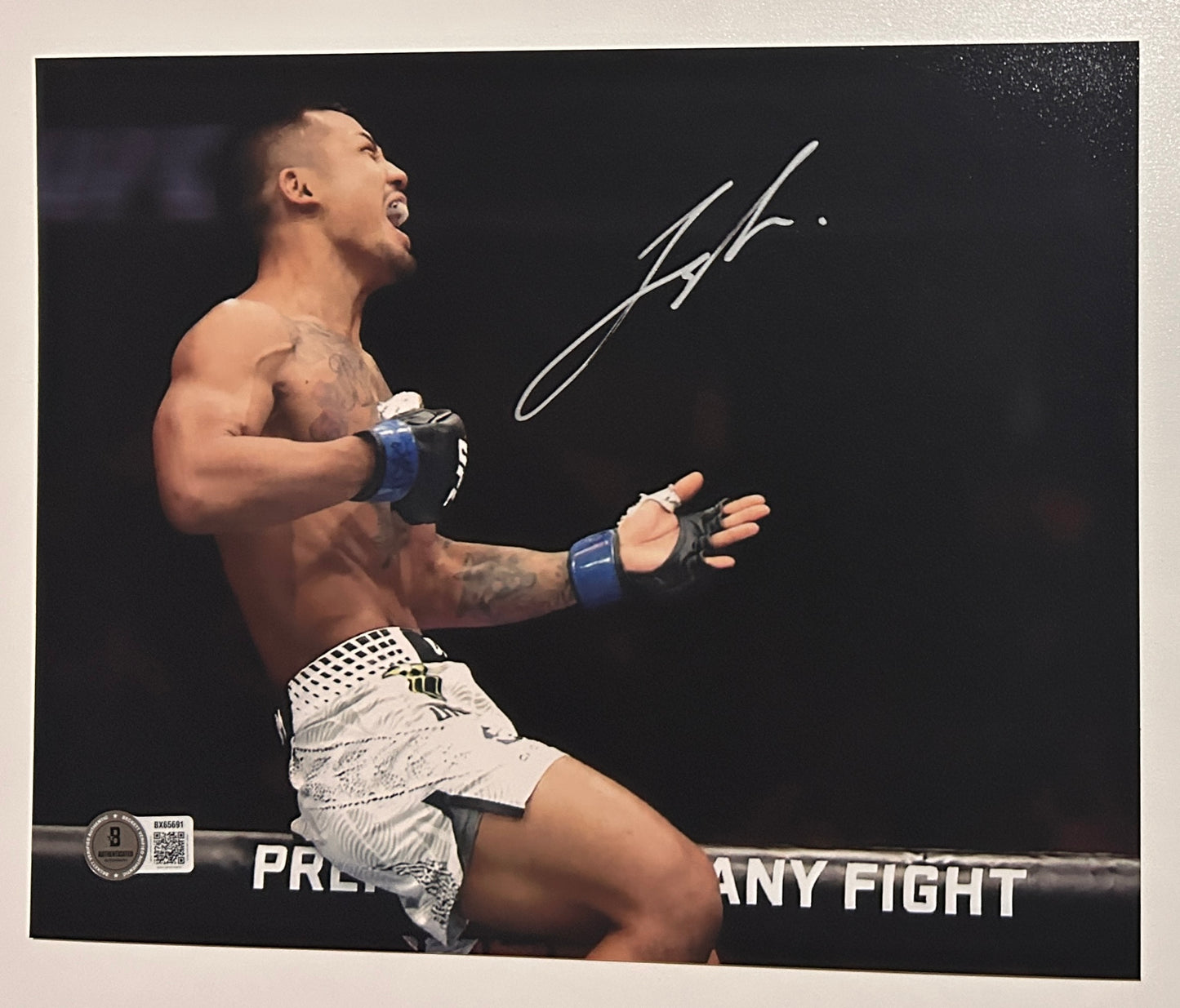 Joshua Van Signed 8x10 Photo with Beckett COA & Free Shipping!