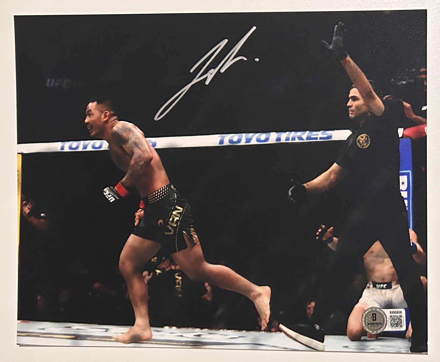 Joshua Van Signed 8x10 Photo with Beckett COA & Free Shipping!