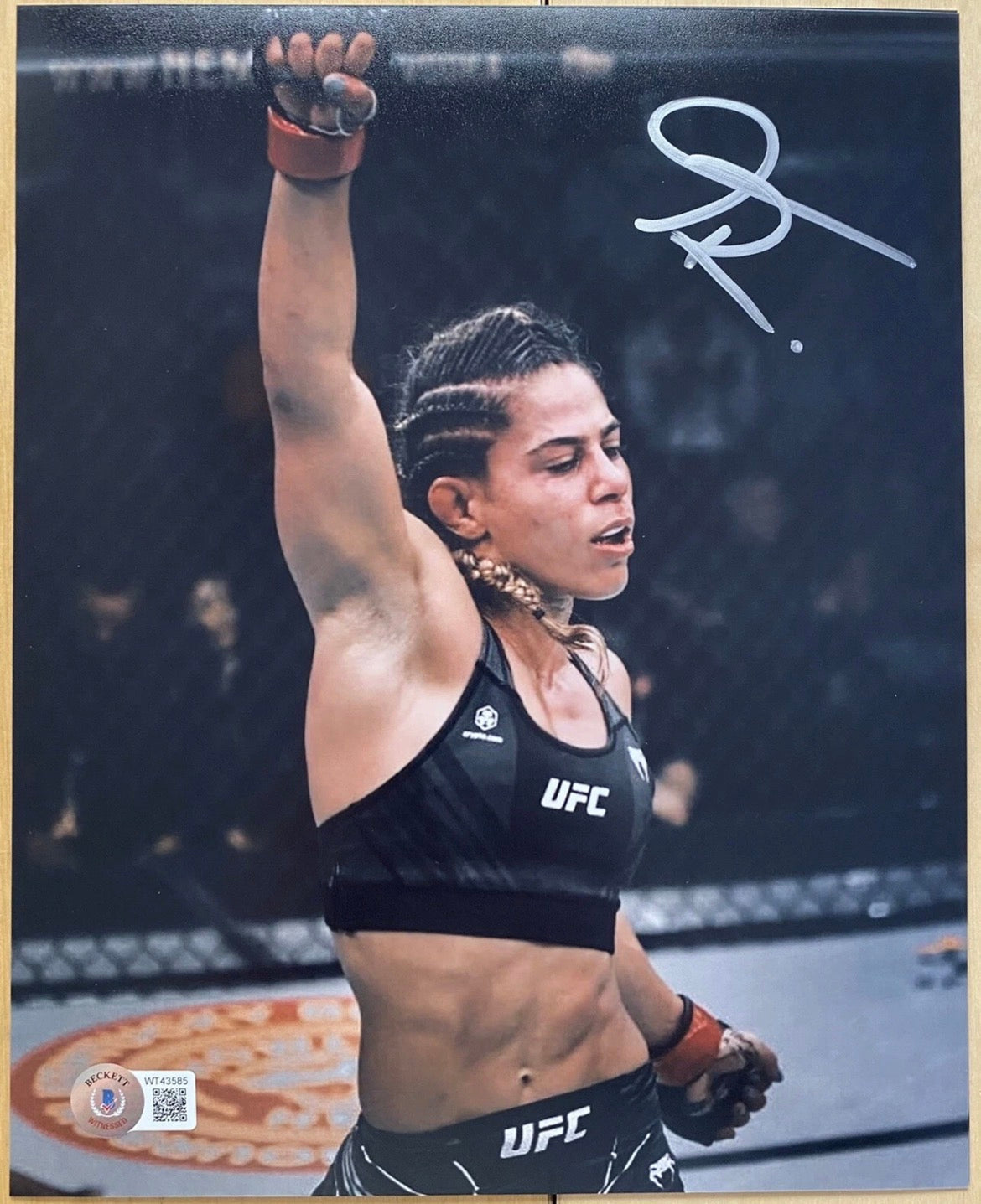 Tabatha Ricci Signed 8x10 Photo with Beckett COA & Free Shipping!