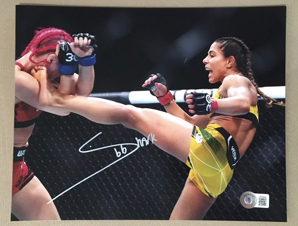 Tabatha Ricci Signed 8x10 Photo with Beckett COA & Free Shipping!