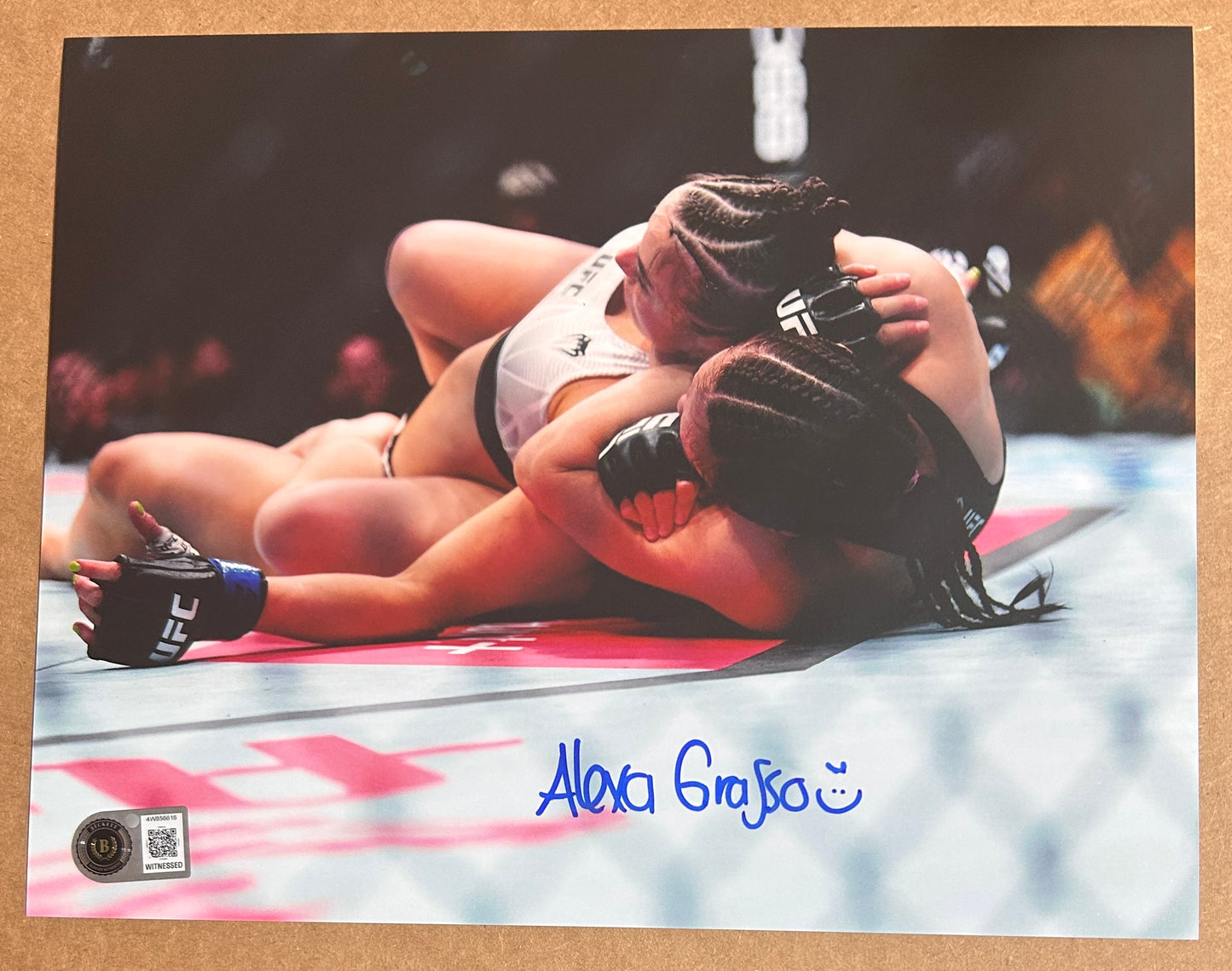 Alexa Grasso Signed 8x10 Photo with Beckett COA & Free Shipping!