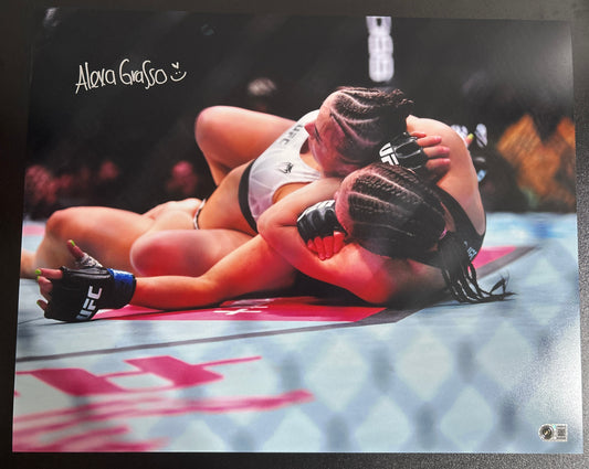 Alexa Grasso Signed 16x20 Photo with Beckett COA & Free Shipping!