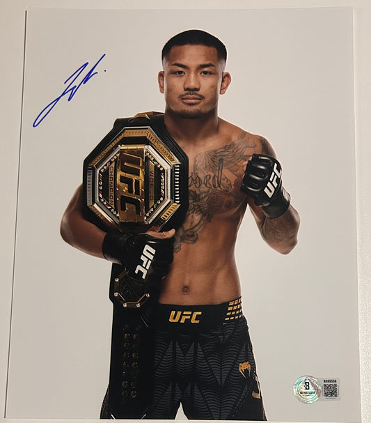 Joshua Van Signed 8x10 Photo with Beckett COA & Free Shipping!