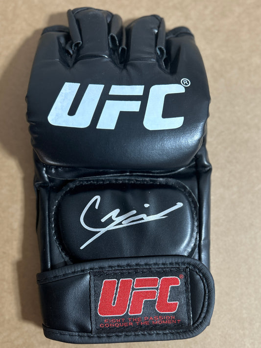 Chepe Mariscal Signed Glove with Beckett COA & Free Shipping!