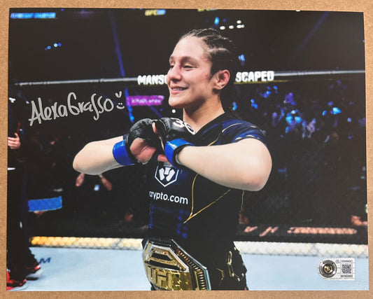 Alexa Grasso Signed 8x10 Photo with Beckett COA & Free Shipping!
