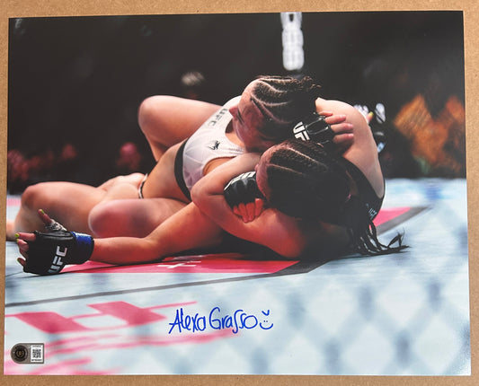 Alexa Grasso Signed 11x14 Photo with Beckett COA & Free Shipping!