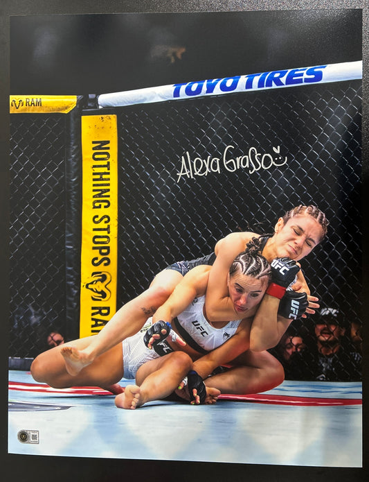 Alexa Grasso Signed 16x20 Photo with Beckett COA & Free Shipping!