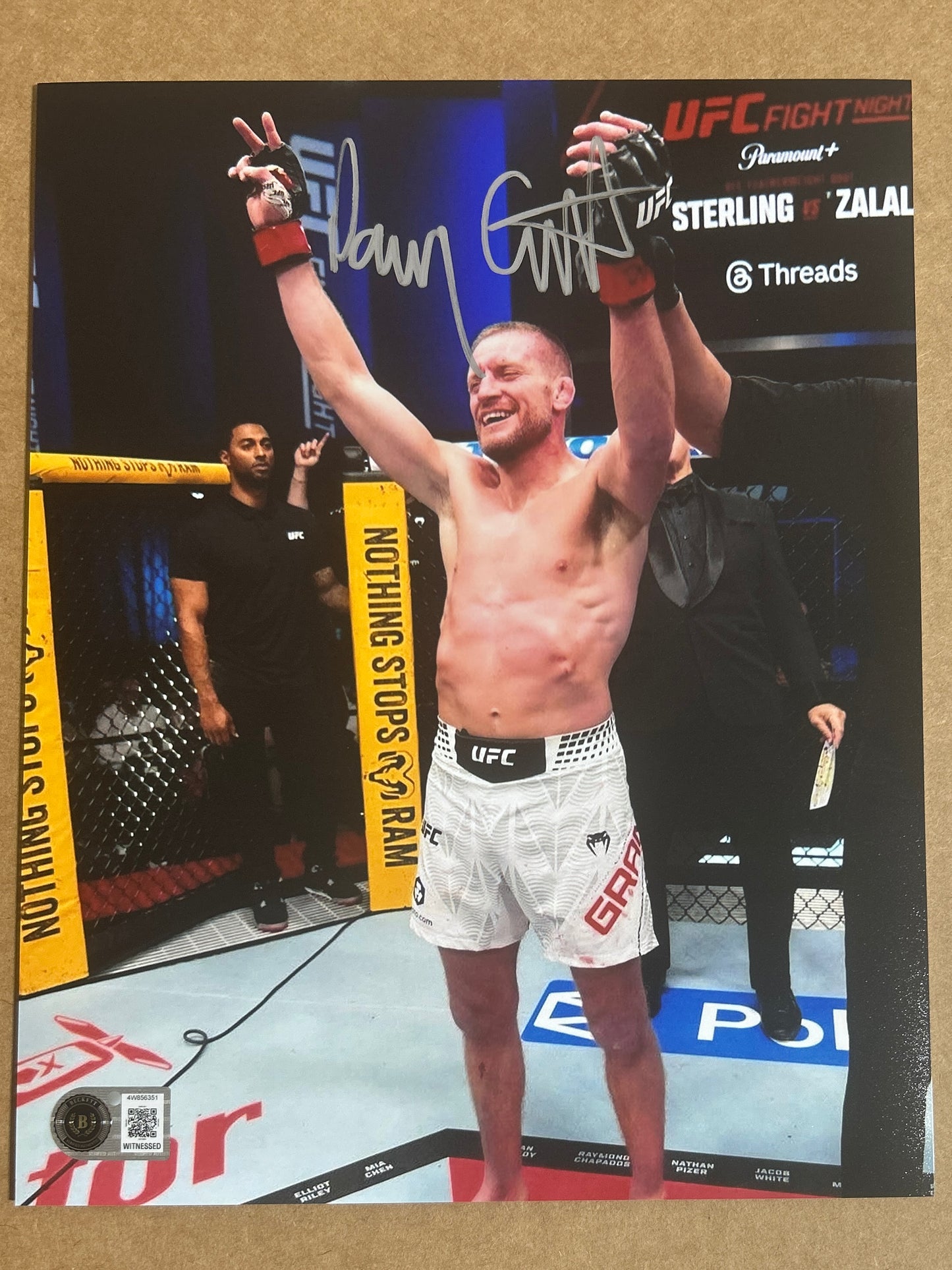 Davey Grant Signed 8x10 Photo with Beckett COA & Free Shipping!