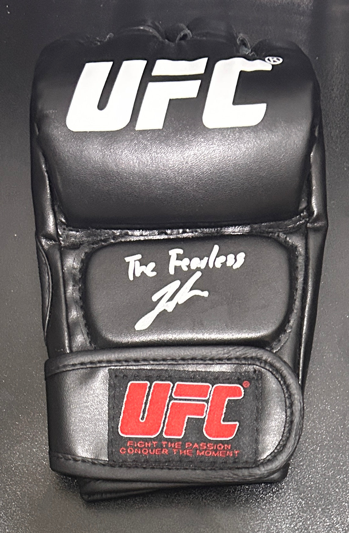Joshua Van Signed Glove with Beckett COA & Free Shipping!
