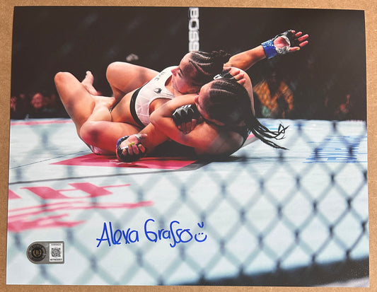Alexa Grasso Signed 8x10 Photo with Beckett COA & Free Shipping!