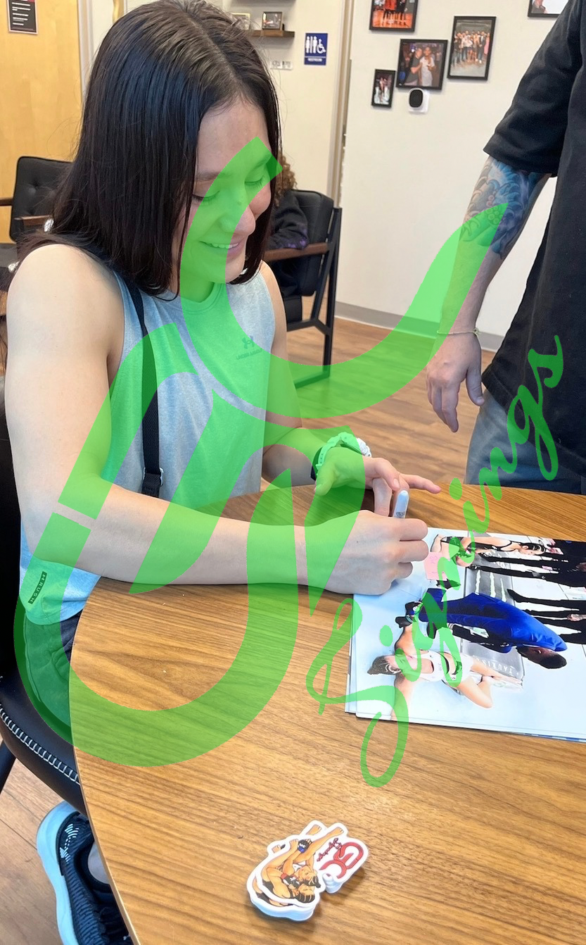 Alexa Grasso Signed 8x10 Photo with Beckett COA & Free Shipping!